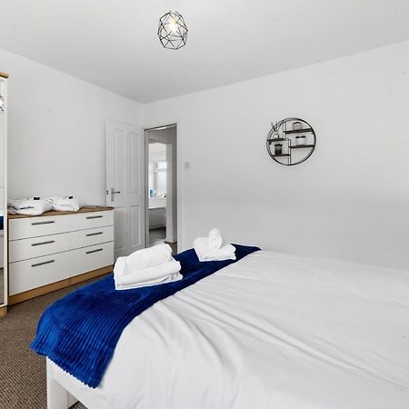 Village Cwtch Whitchurch 2 Bedroom Apartment Cardiff Dış mekan fotoğraf
