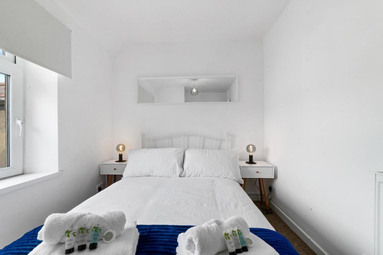 Village Cwtch Whitchurch 2 Bedroom Apartment Cardiff Dış mekan fotoğraf